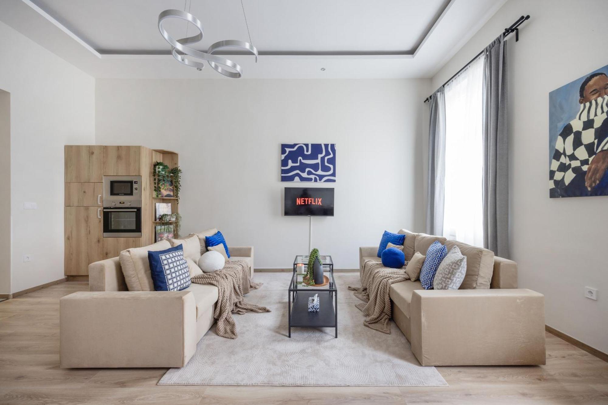 Central Budapest Oasis - Modern Charm, Timeless Comfort المظهر الخارجي الصورة