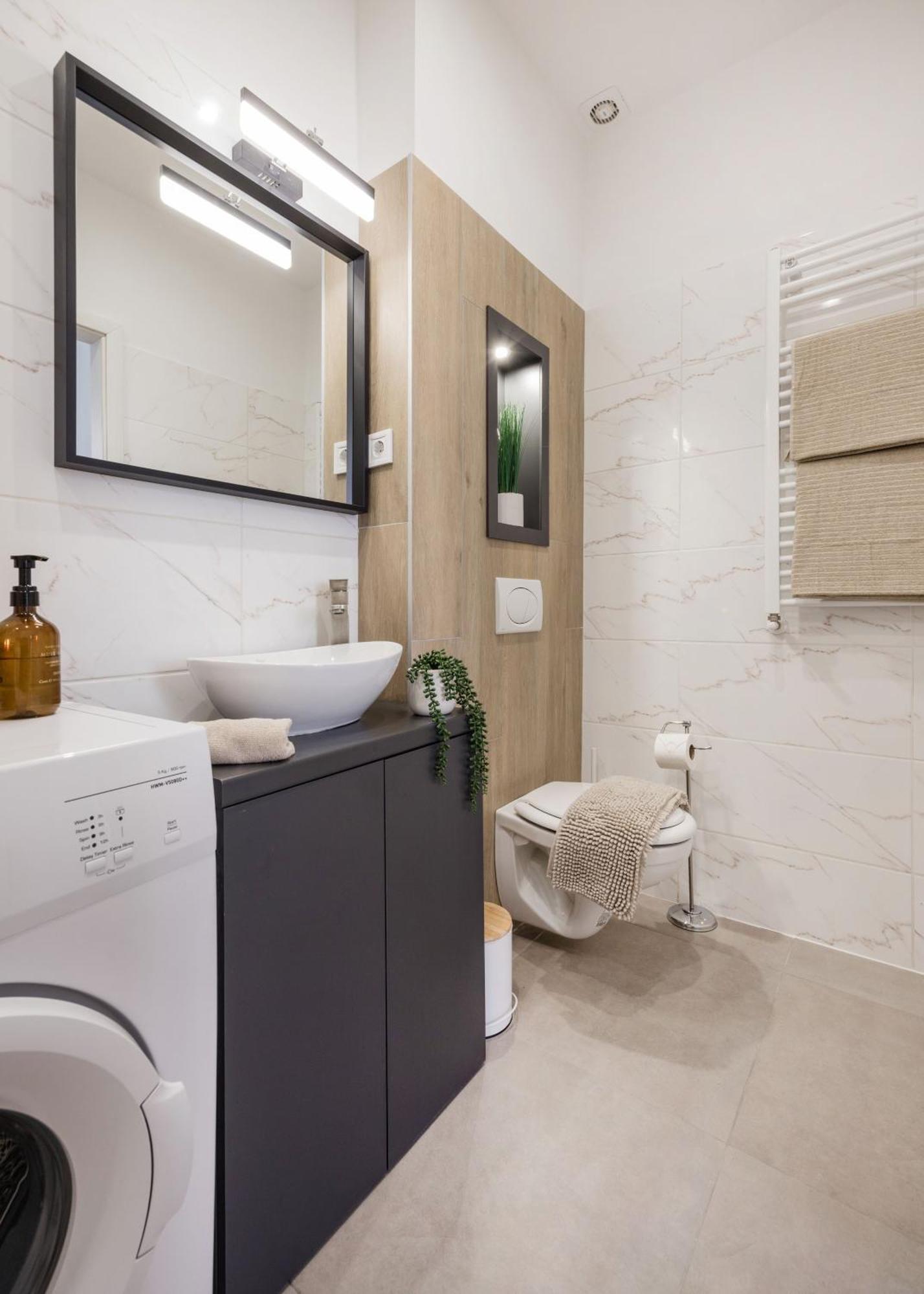 Central Budapest Oasis - Modern Charm, Timeless Comfort المظهر الخارجي الصورة